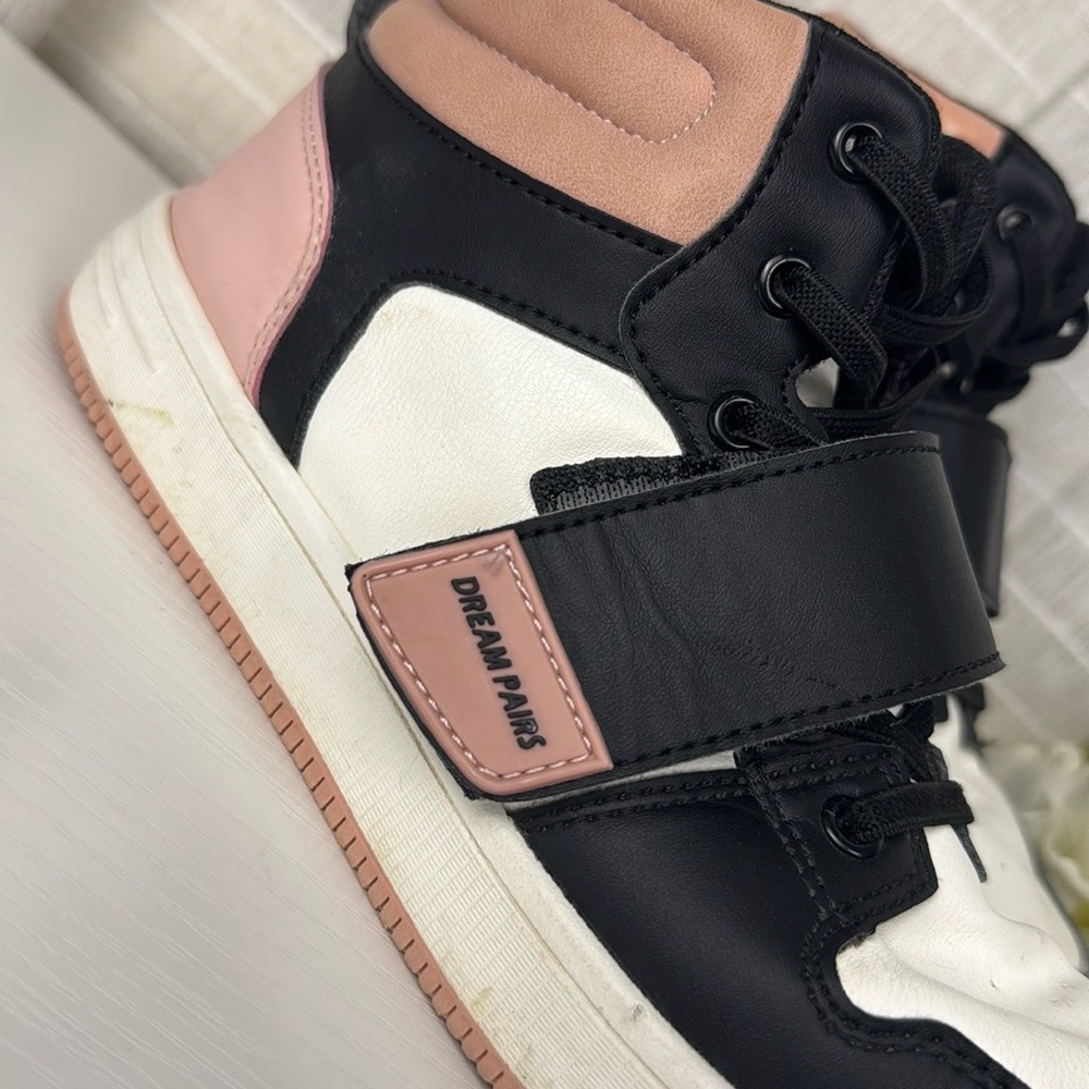 Dream Pairs Kids High-Top Sneakers - Black and Pink - Picture 2 of 11